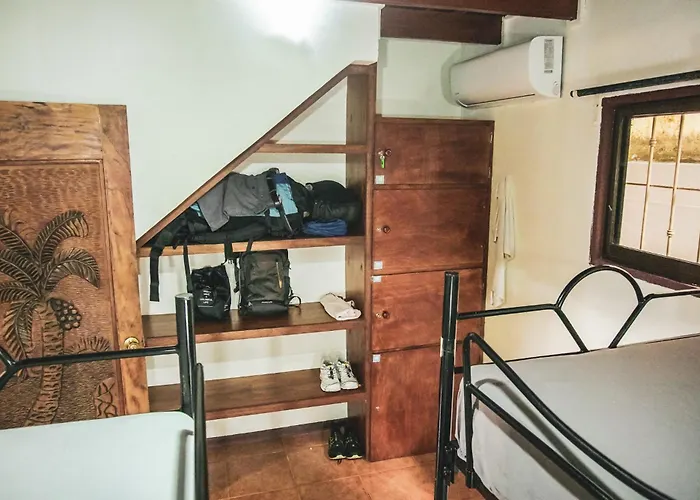 Mai Ke Kai Surf House Hostel