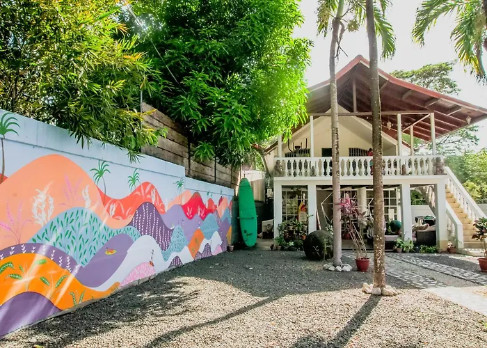 Mai Ke Kai Surf House * Tamarindo